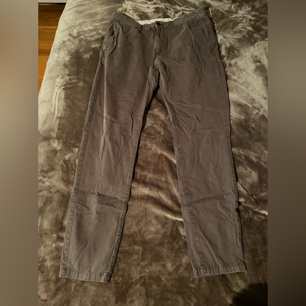 L.O.G.G. H&M - Slim Fit Khaki Pants. Size 32 - Picture 2 of 4
